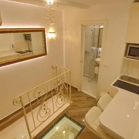 Apartments Nada - Old Town *